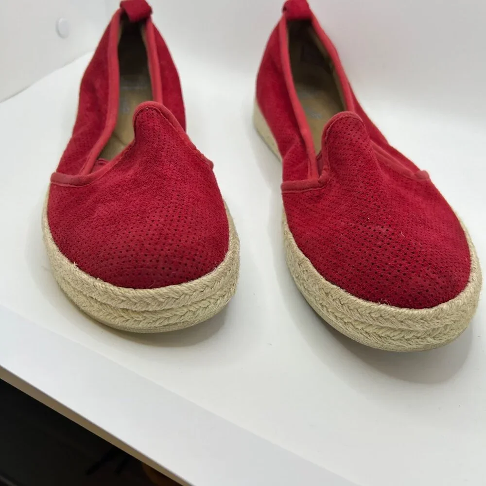 Clarks espadrille cushion soft red slip-on comfort shoe 8 medium